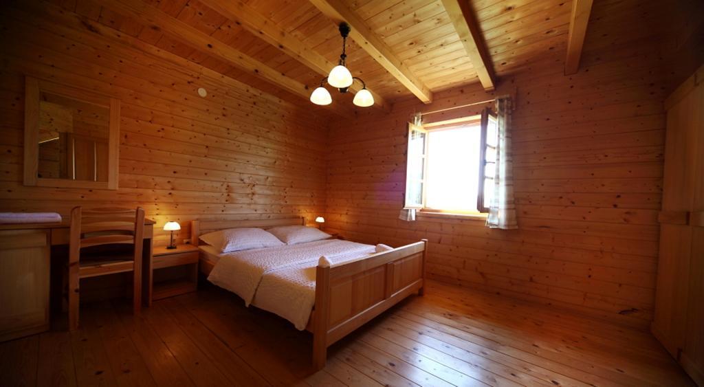 Holiday Homes Eko Klanac Rakovica Værelse billede