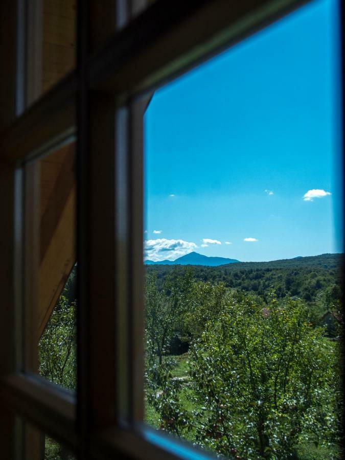 Holiday Homes Eko Klanac Rakovica Eksteriør billede
